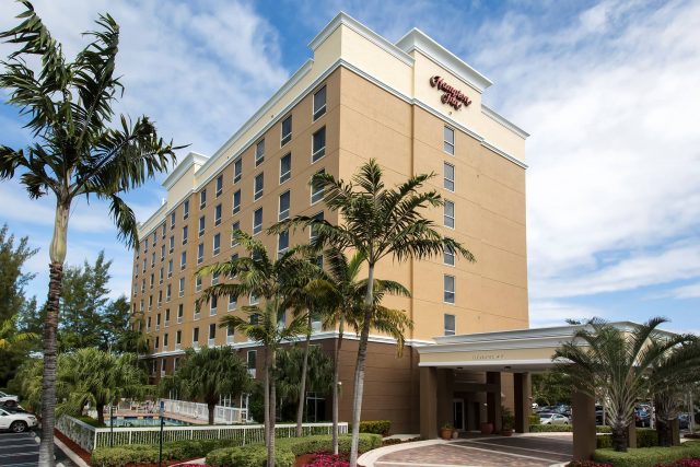 Ponto Miami Hotel em Miami Hampton Inn Aventura Hallandale 001