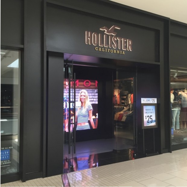 hollister outlet miami